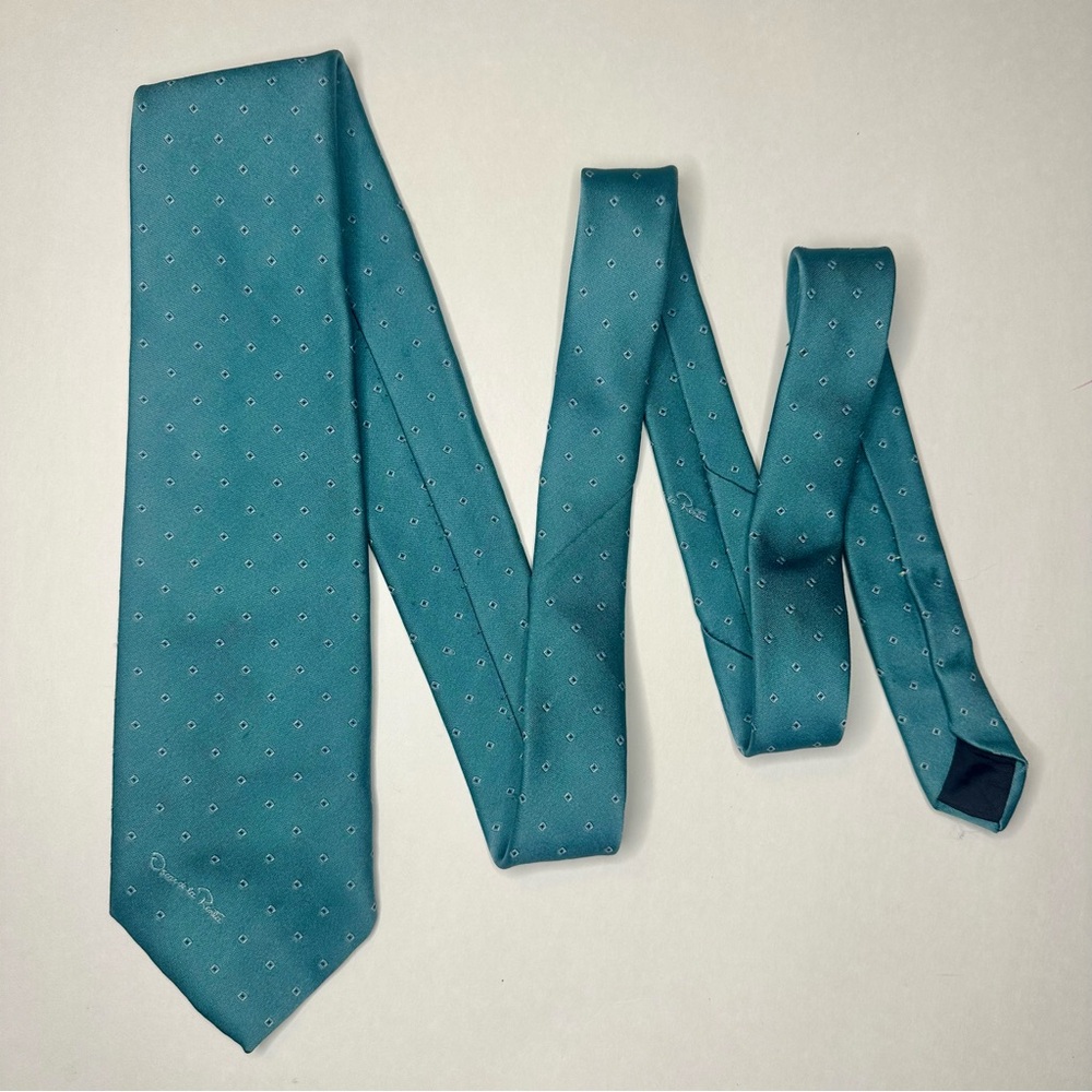 Vintage OSCAR de la RENTA Signature Embroidered Aqua Patterned Silk Classic Tie - Picture 3 of 6